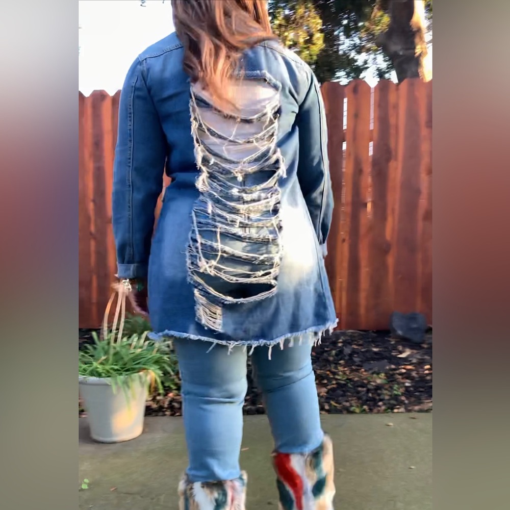 Distressed Denim Jacket Long - Jean - Picture 3 of 6